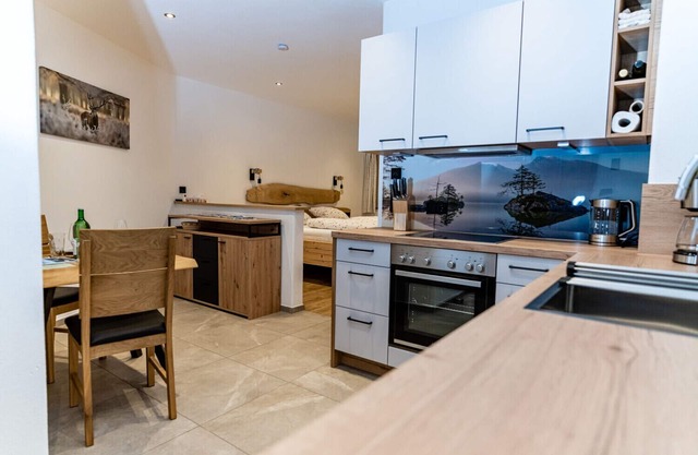 Ferienwohnung Beim Katherl, 1-2 Personen, 35 qm, Dusche/wc, Balkon, TV, Wohn-schlafzimmer