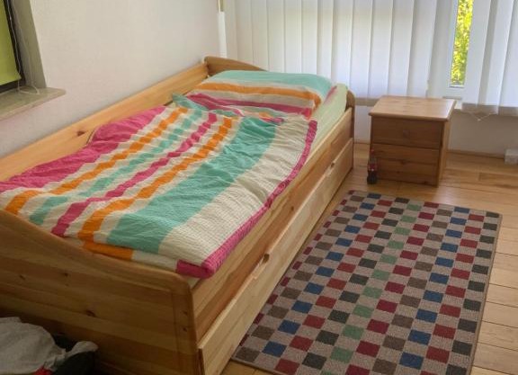 Ferien/Monteurzimmer mit gemeinsam Wozi, Kü, Bad, WLAN