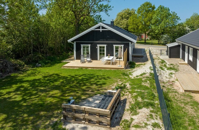 Ferienhaus Ahoi Lee mit Kaminofen und Eigener Sauna in Blekendorf-kaköhl