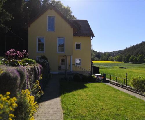 Ferienhaus am Bach - Deuerling