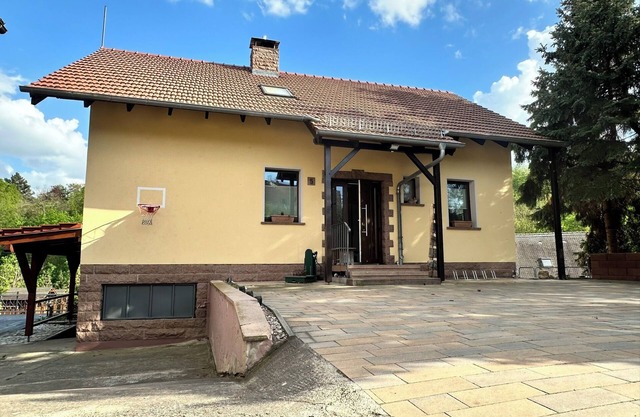 Ferienhaus "Am Ettersberg" mit Waldblick, Sonnenterrasse und Sauna