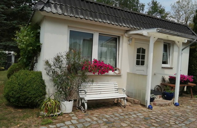Ferienhaus am Rätzseeweg (22558) - Bungalow on the Rätzseeweg