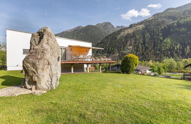 Ferienhaus Bergpanorama mit Sauna & großem Garten