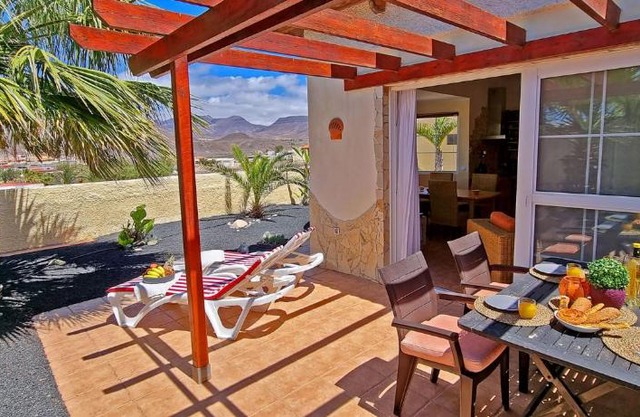 Ferienhaus Casa Oasis - La Pared - Garten - Meerblick