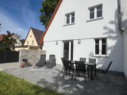 Ferienhaus Constanze Mücheln am Geiseltalsee für bis zu 6 Personen, Terrasse, Garage