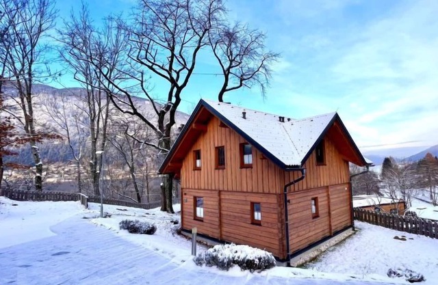 Ferienhaus Deluxe (LKN151) by Interhome