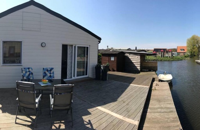 Ferienhaus Good Times mit eigenem Steg Ferienpark Vislust Ijsselmeer