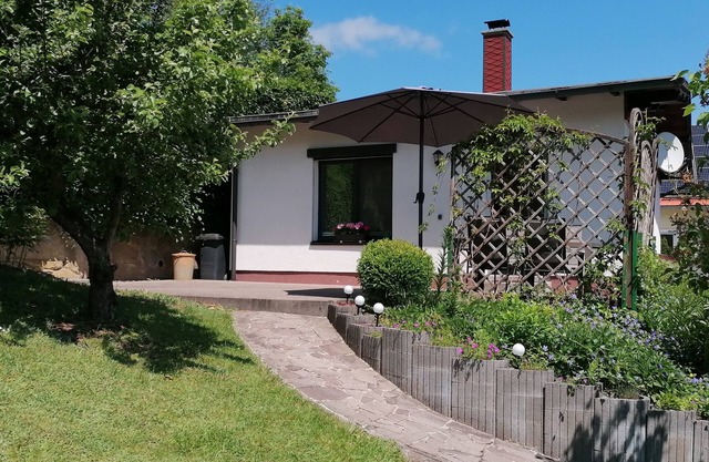 Ferienhaus im Grünen-idyllischen Lage