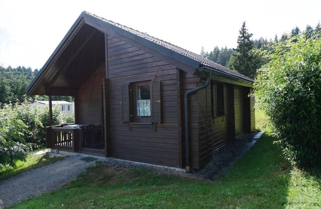 Ferienhaus Jägerpark Viechtach 14, indoor pool, Wi-Fi and energy costs included