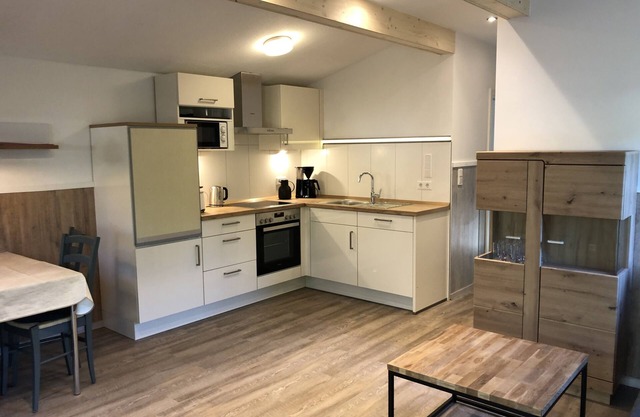 Ferienhaus Mathilde, Ruhig Gelegen mit Terrasse und Großem Eingezäunten Garten