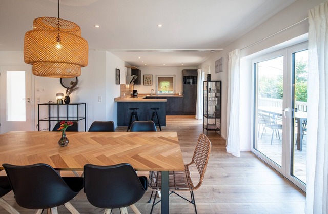 Ferienhaus Megumi, 160m², 4 Schlafzimmer, 3 Bäder, Max. 8 Pers., Balkon, Wlan