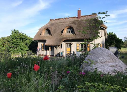 Ferienhaus Mein Ankerplatz 17 Feriendorf Klein Stresow Rügen by ruyastay