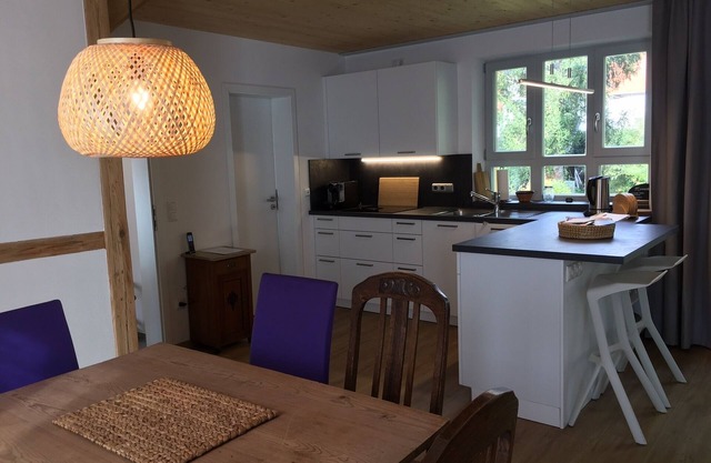 Ferienhaus mit Balkon und Garten