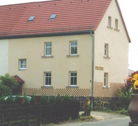 Ferienhaus mit Garten, Weinlaube und Aussenpool