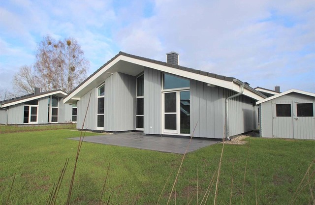 Ferienhaus mit Sauna im Ferienpark Mirow