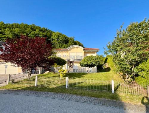 Ferienhaus mit Traumblick