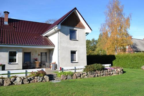 Ferienhaus mitten in der Natur, separater Eingang, Garten