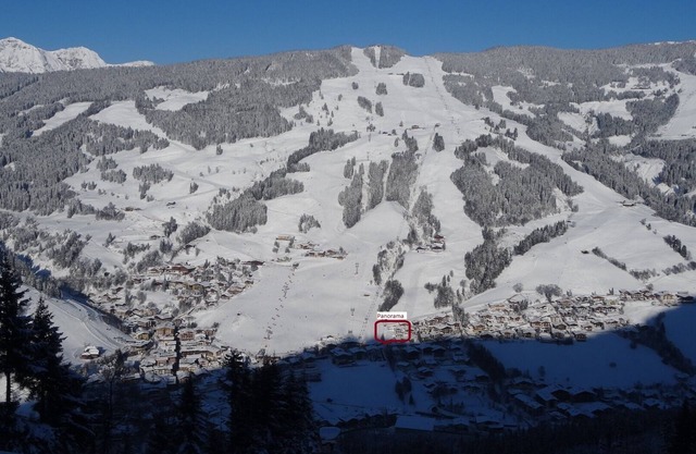 Ferienhaus Panorama, top location, next to lift and ski slope, village center,