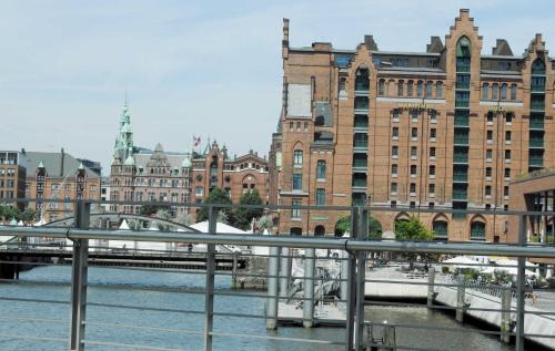 Ferienhaus Robinson im Feriendorf Altes Land direkt an der Elbe