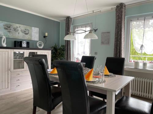 Ferienhaus SweetHome - eingezäunter Garten - 3 Hunde willkommen - ruhige Sackgasse