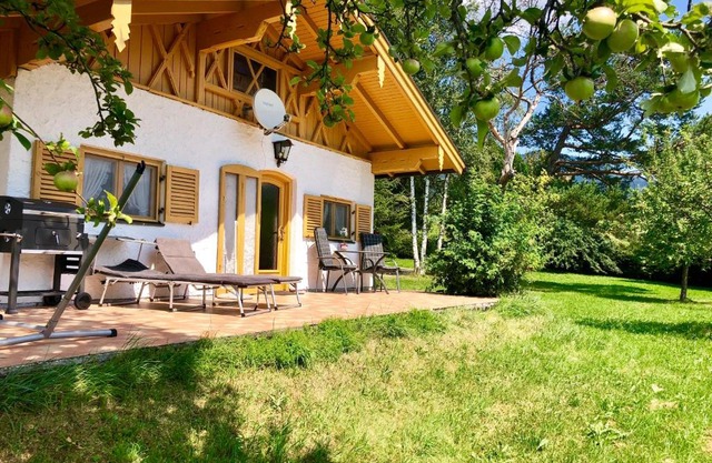 Ferienhaus Veronika mit 2000qm Garten und Bergblick