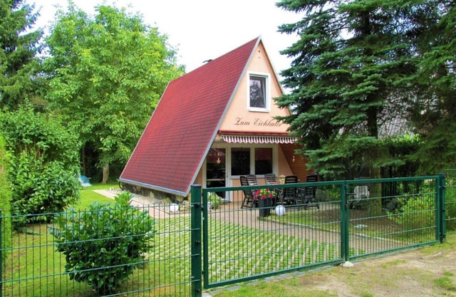Ferienhaus-Zum-Eichkater-am-Duemmer-See