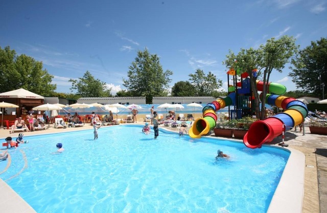 Ferienpark Butterfly Mobilehome Happy Premium für 7 Personen