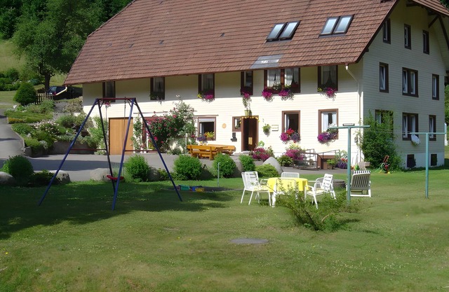 Ferienwohnung 4, 36qm mit 1 Schlafzimmer für max. 2 Personen