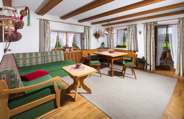 Ferienwohnung Hochkalter, 2 bis 4 Personen, 70 qm, 2 separate Schlafzimmer, 2 Balkone