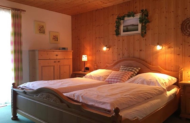Ferienwohnung 2 bis 5 Personen, 65 qm, 2 getrennte Schlafzimmer, Nichtraucher, Balkon