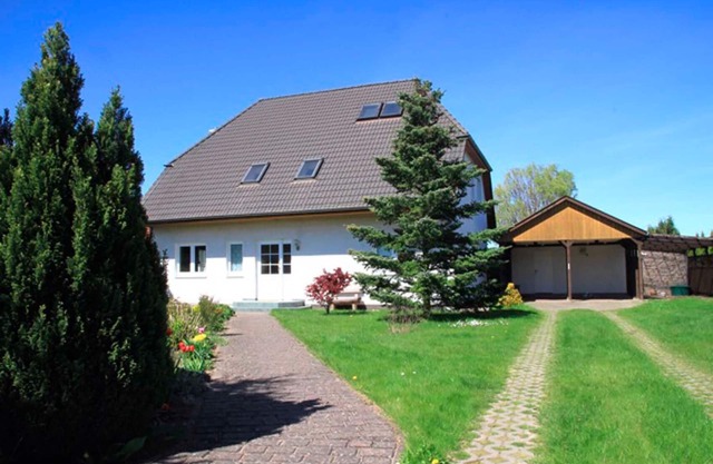 Ferienwohnung/app. für 4 Gäste mit 90m² in Ahrenshagen-daskow