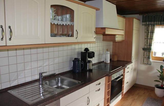 Ferienwohnung 100 QM mit Balkon für 1-6 Personen