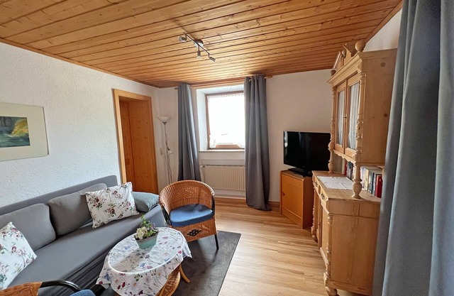 Ferienwohnung 2 - 48 qm für Max. 4 Personen. 1 Extra Schlafzimmer, Süd-west-balkon, Parkplatz