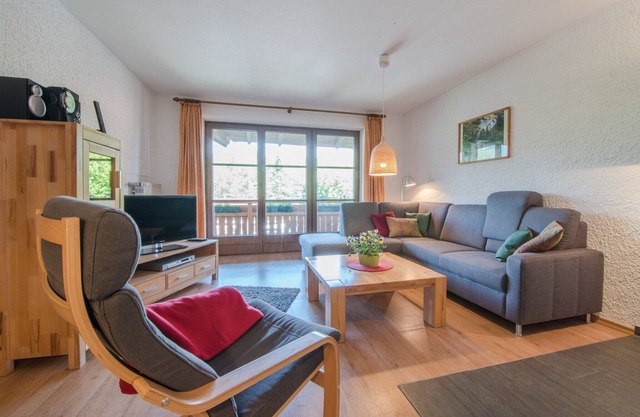 Ferienwohnung -4/1234- (70qm), Balkon, Küche extra, Holzofen, 2 Schlafzimmer und 1 Wohnzimmer, max 4 Pers, WLAN
