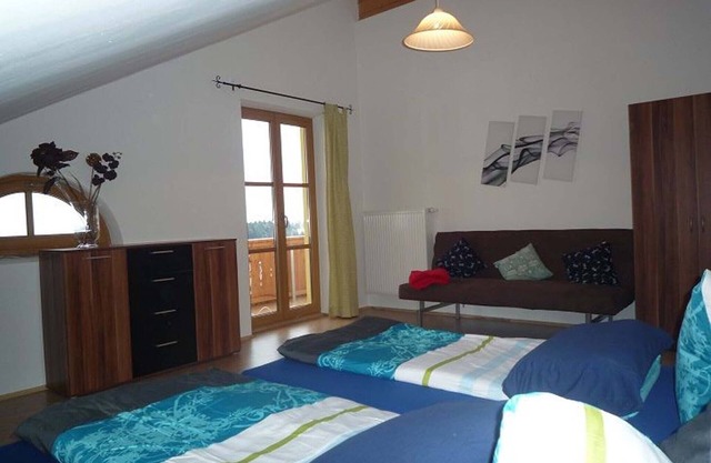Ferienwohnung, 40 qm Dachgeschoss, Wohn- und Schlafraum kombiniert