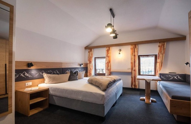 Ferienwohnung 5 Pers. Balkon - Landhaus Gasser