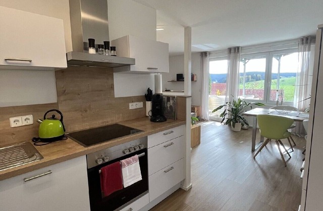 Ferienwohnung, 50qm mit Terrasse und Wohn- /Schlafzimmer