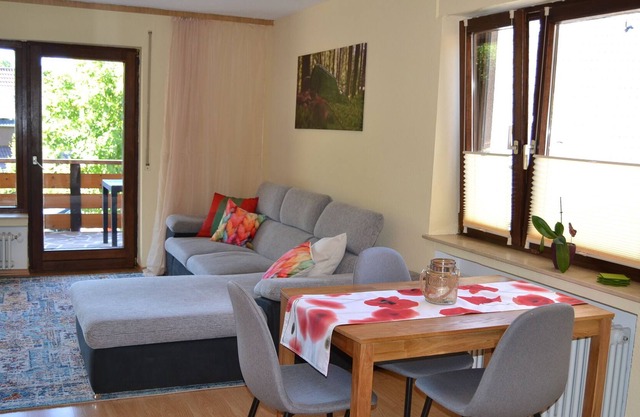 Ferienwohnung, 72qm 1 Schlafzimmer, 1 Wohn-/schlafzimmer, Max. 4 Personen
