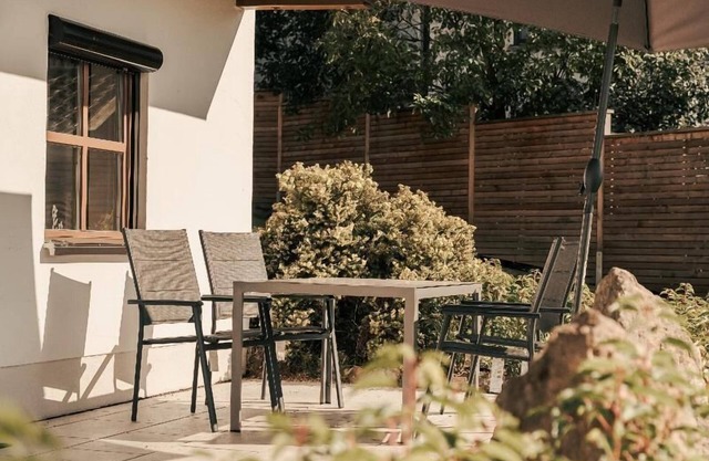 Ferienwohnung 75qm mit Zwei Schlafzimmern und Terrasse