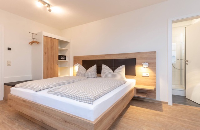 Ferienwohnung 8, 40qm, 1 Wohn-/Schlafraum,2-3 Personen
