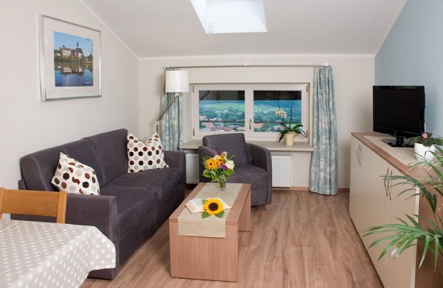 Ferienwohnung 9 "Höglwörther See", Nichtraucher, 2 Schlafzimmer, Sat-TV, 4 Sterne, max. 6 Personen