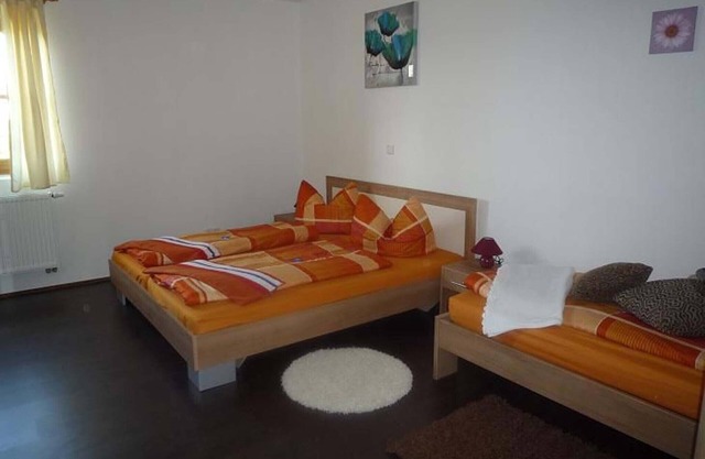 Ferienwohnung, 90 qm Erdgeschoss, 2 separate Schlafzimmer