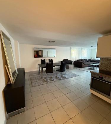 Ferienwohnung am Rhein