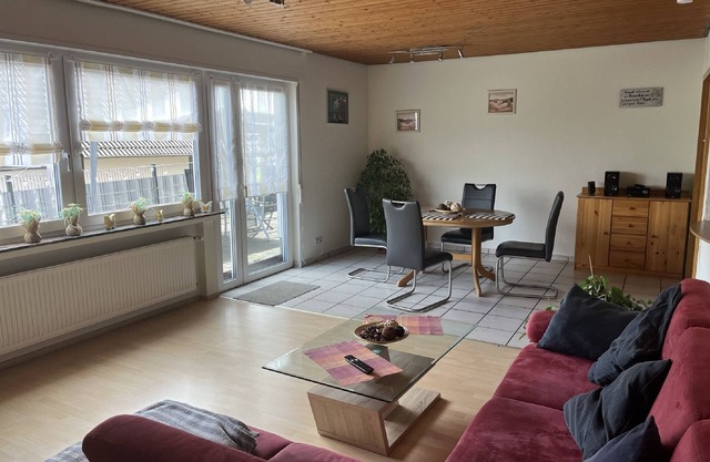 Ferienwohnung an der Glocke, 74qm, Terrasse, 2 Schlafzimmer, max. 3 Personen