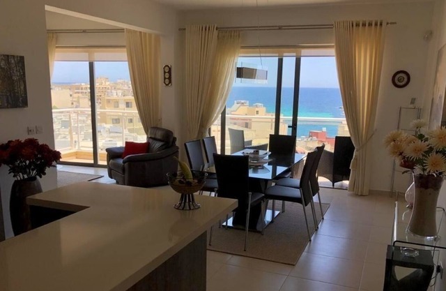 Ferienwohnung/app. für 4 Gäste mit 100m² in Marsaskala