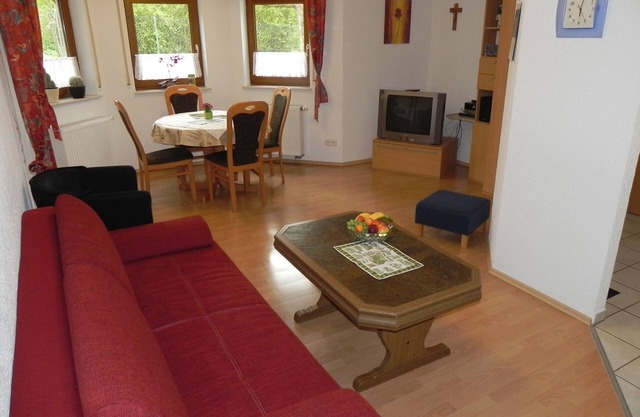 Ferienwohnung Beck, 52qm mit 1 Schlafraum und Terrasse für max. 4 Personen