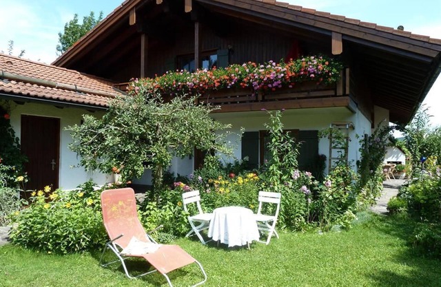 Ferienwohnung Burgenblick - Apartment Burgenblick with balcony