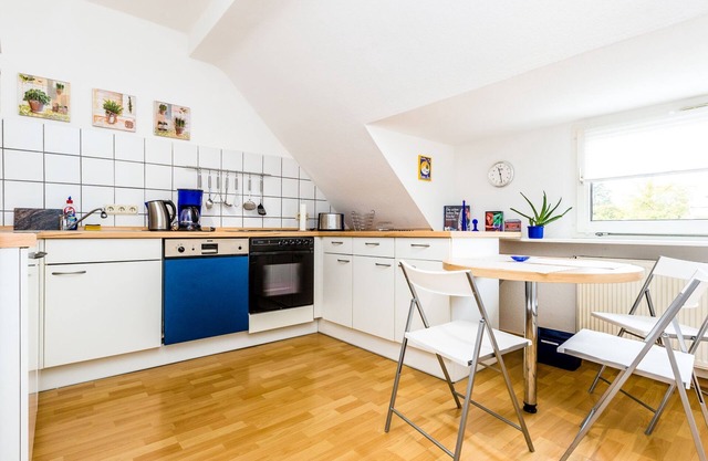 Ferienwohnung Bergisch-gladbach Bensberg B12, 56qm, 1 Schlafzimmer, 1 Wohn-/schlafzimmer, Max. 3 Personen
