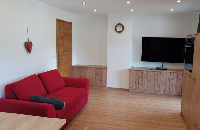 Ferienwohnung Untersberg 60 qm mit 1 Schlafzimmer und Balkon