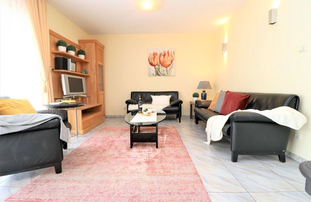 Ferienwohnung in Ruhiger Lage mit Blick ins Grüne